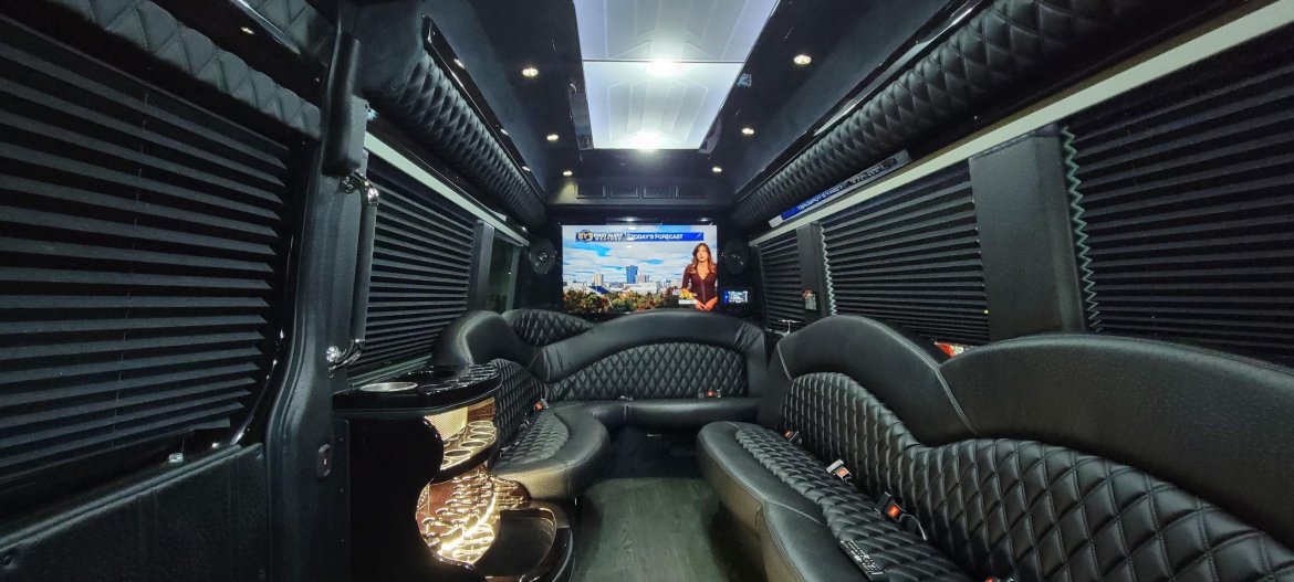 New 2022 Mercedes-Benz Sprinter 3500 170 ht limousine for sale in ...