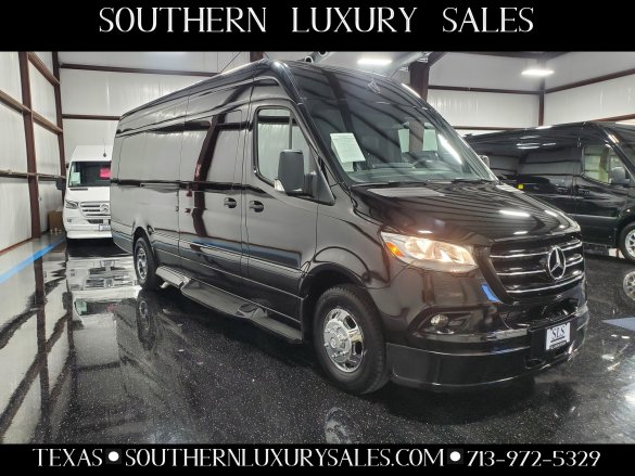 2020 Mercedes-Benz Sprinter 3500 170" Business Class Sprinter for Sale in Houston, TX - Main Photo
