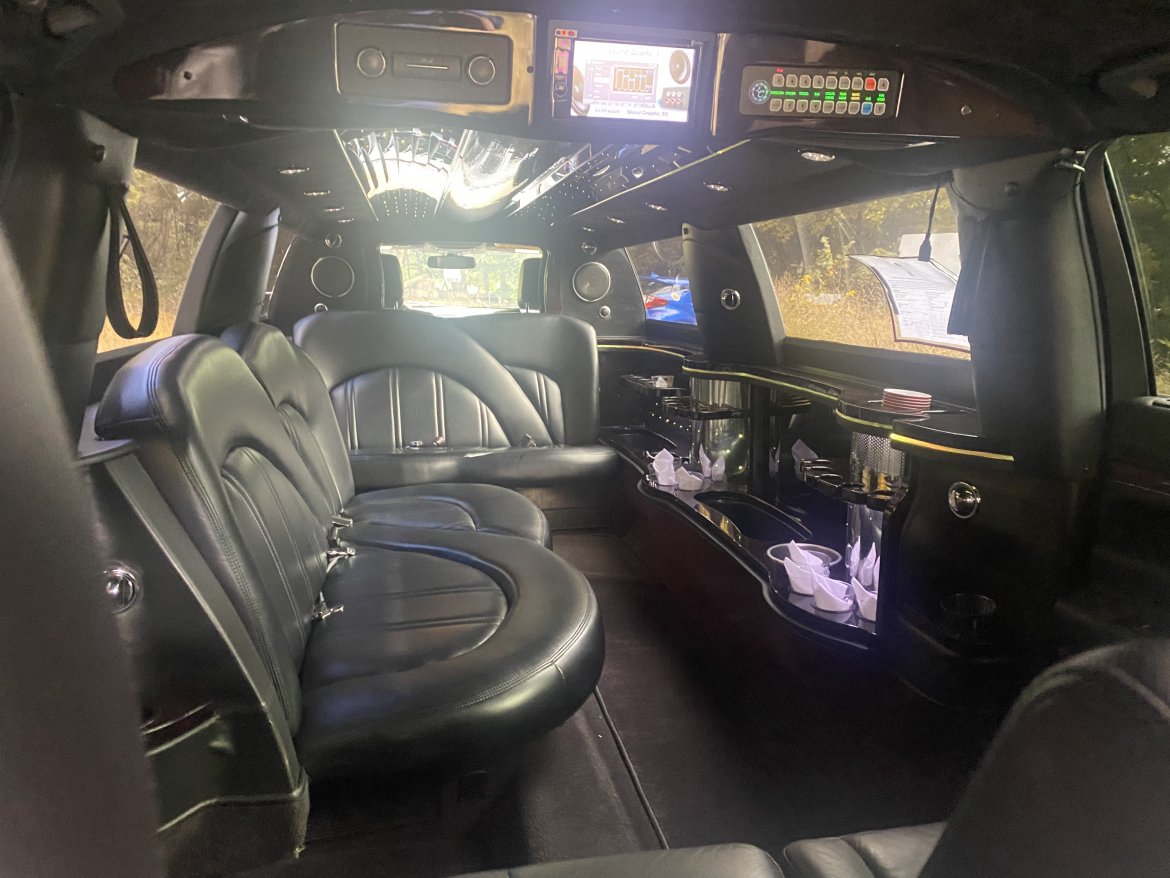 Limousine for Sale in Mahpoac ny, NY - Photo 5