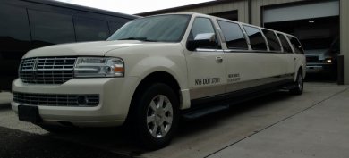 2007 Lincoln Navigator SUV Stretch for Sale in North East, PA - Main Photo