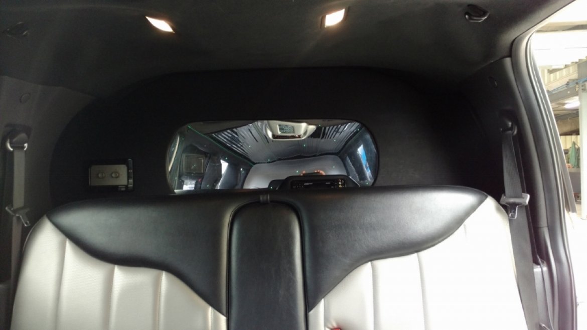 Photo of SUV Stretch for sale: 2007 Lincoln  Navigator  140&quot; by Royale