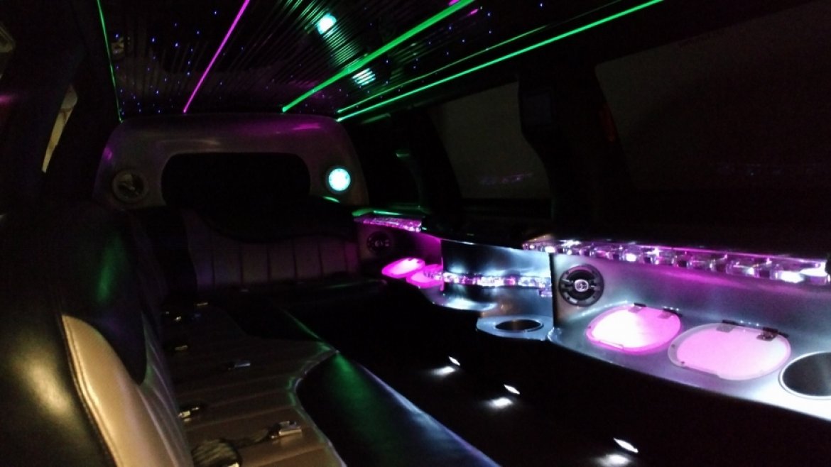 Photo of SUV Stretch for sale: 2007 Lincoln  Navigator  140&quot; by Royale