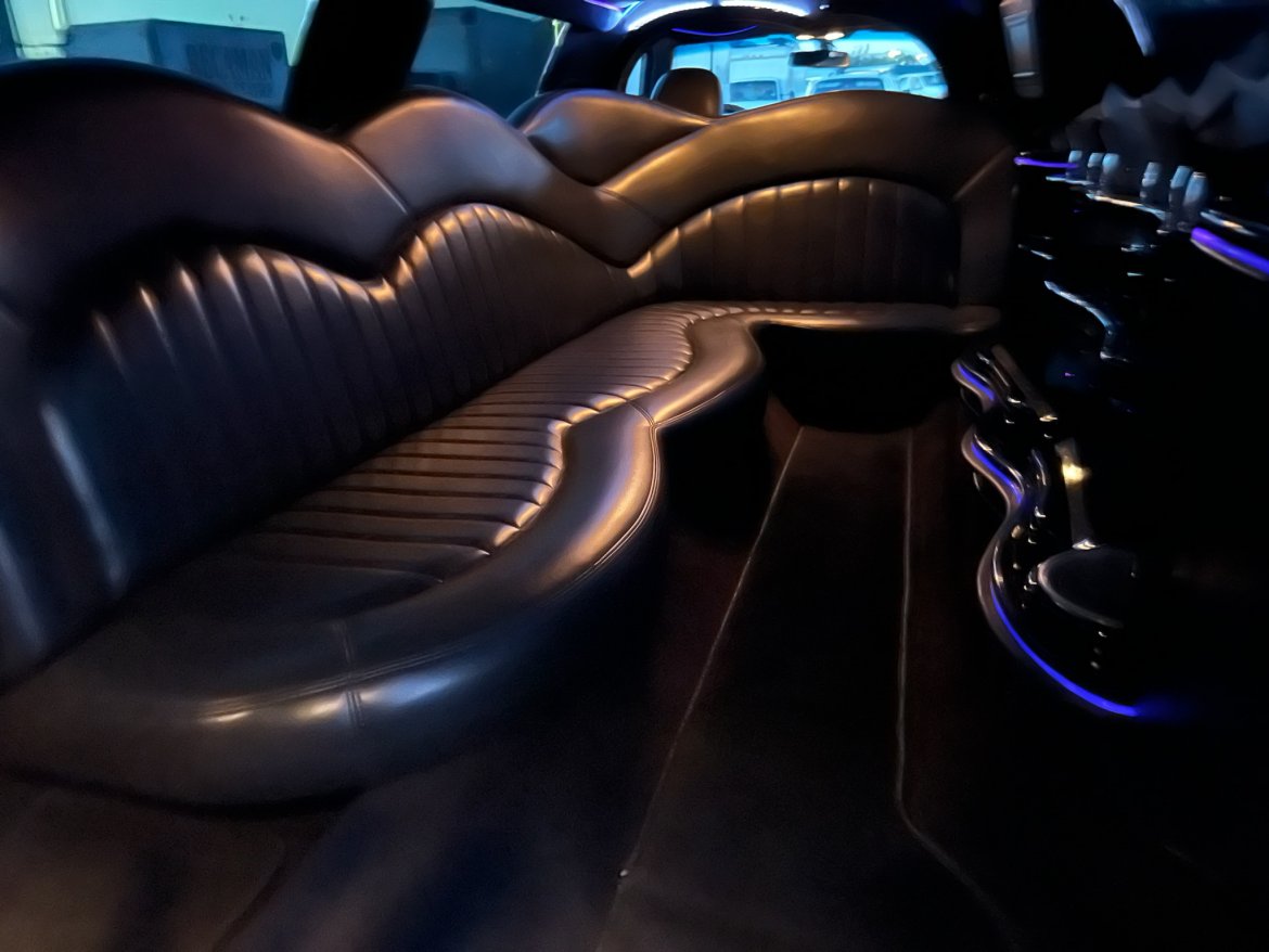 Limousine for Sale in Dallas, TX - Photo 5