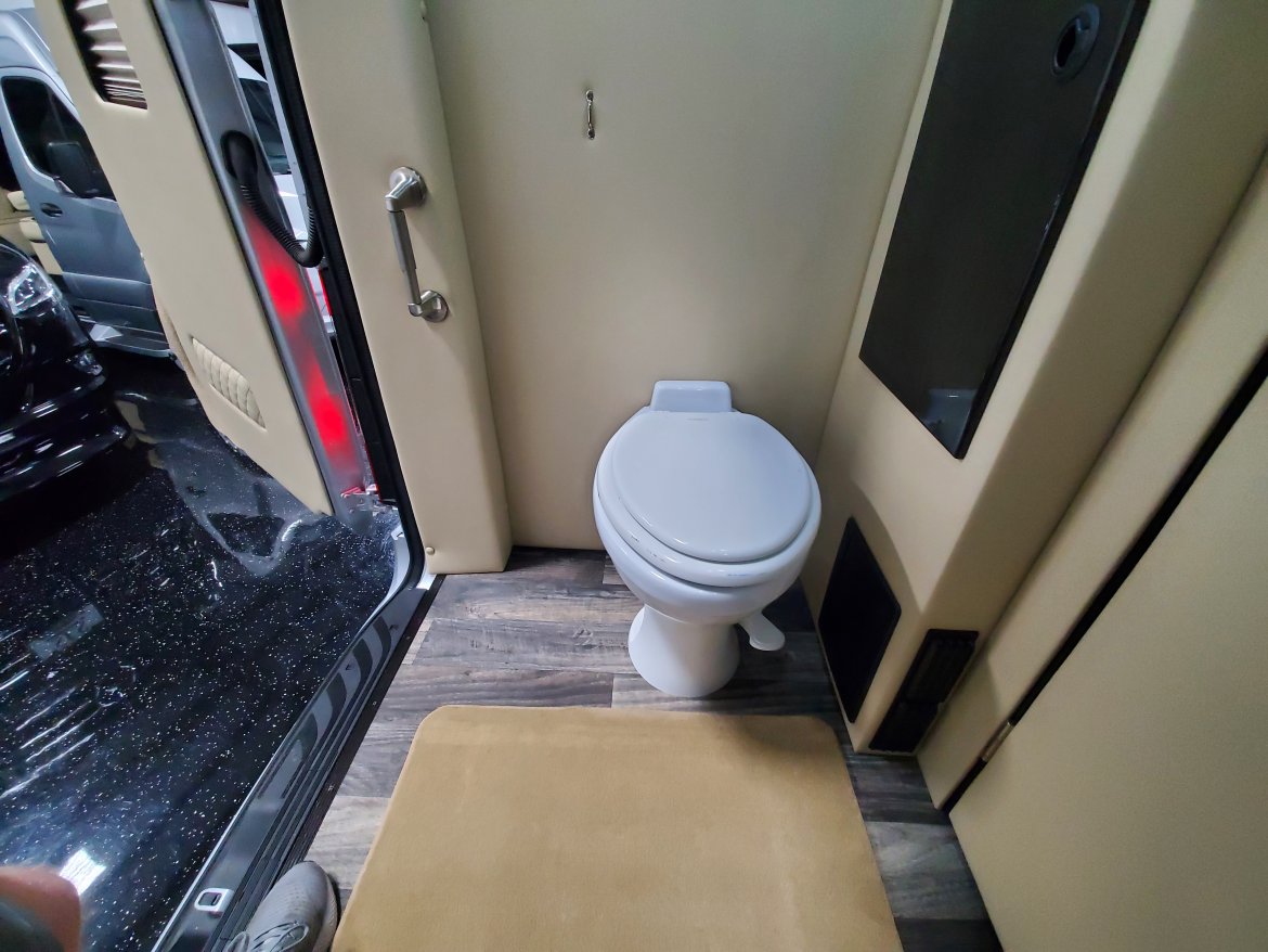 Sprinter for Sale in Houston, TX - Photo 8
