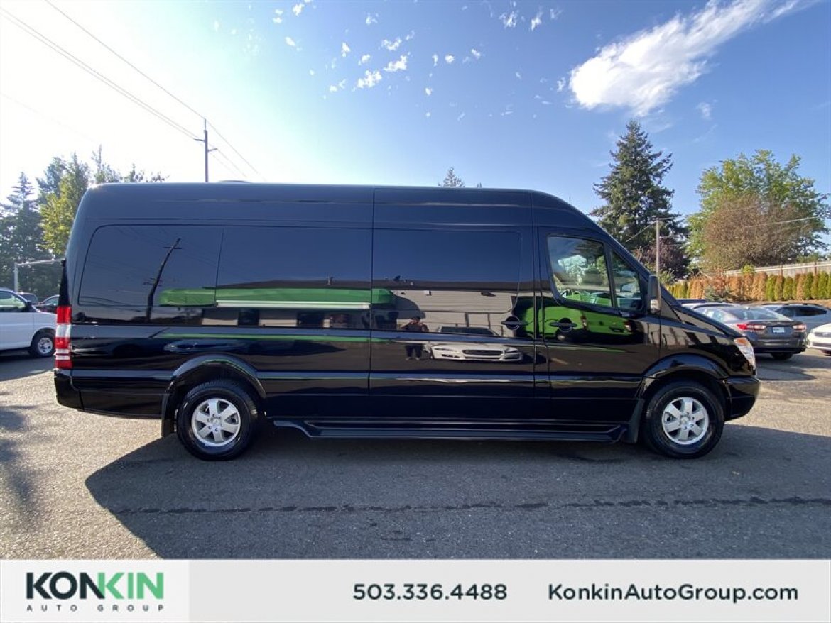 Limousine for Sale in Portland, OR - Photo 5
