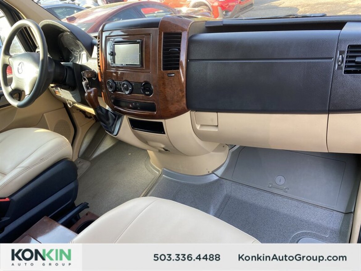 Limousine for Sale in Portland, OR - Photo 13
