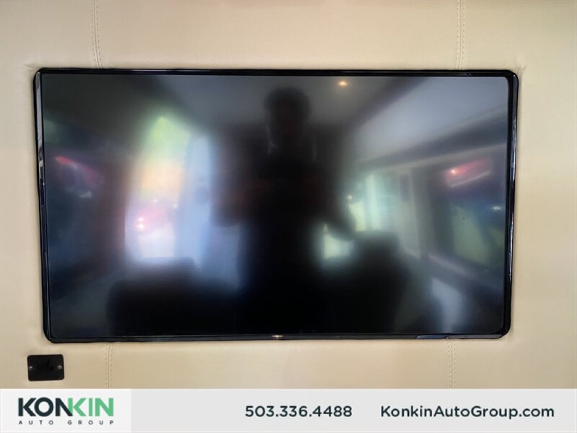 Limousine for Sale in Portland, OR - Photo 26