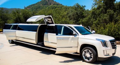 2015  Cadillac Escalade SUV Stretch Limo (Pinnacle Limousines Manufacturing)