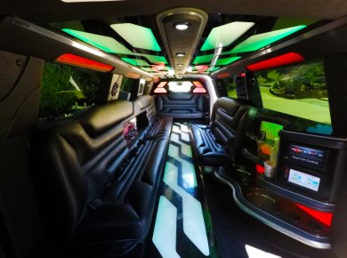 2015  Cadillac Escalade SUV Stretch Limo (Pinnacle Limousines Manufacturing)