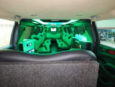 2015 Chevrolet Tahoe 200" Stretch SUV Stretch for Sale in Erie, Pennsylvania, US - Photo 4
