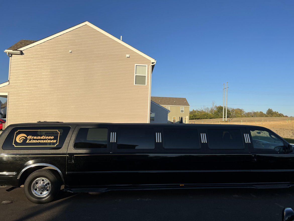 Limousine for Sale in Columbus, OH - Photo 6