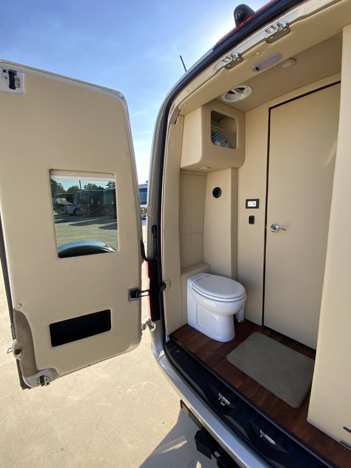 Sprinter for Sale in Baton Rouge, LA - Photo 8