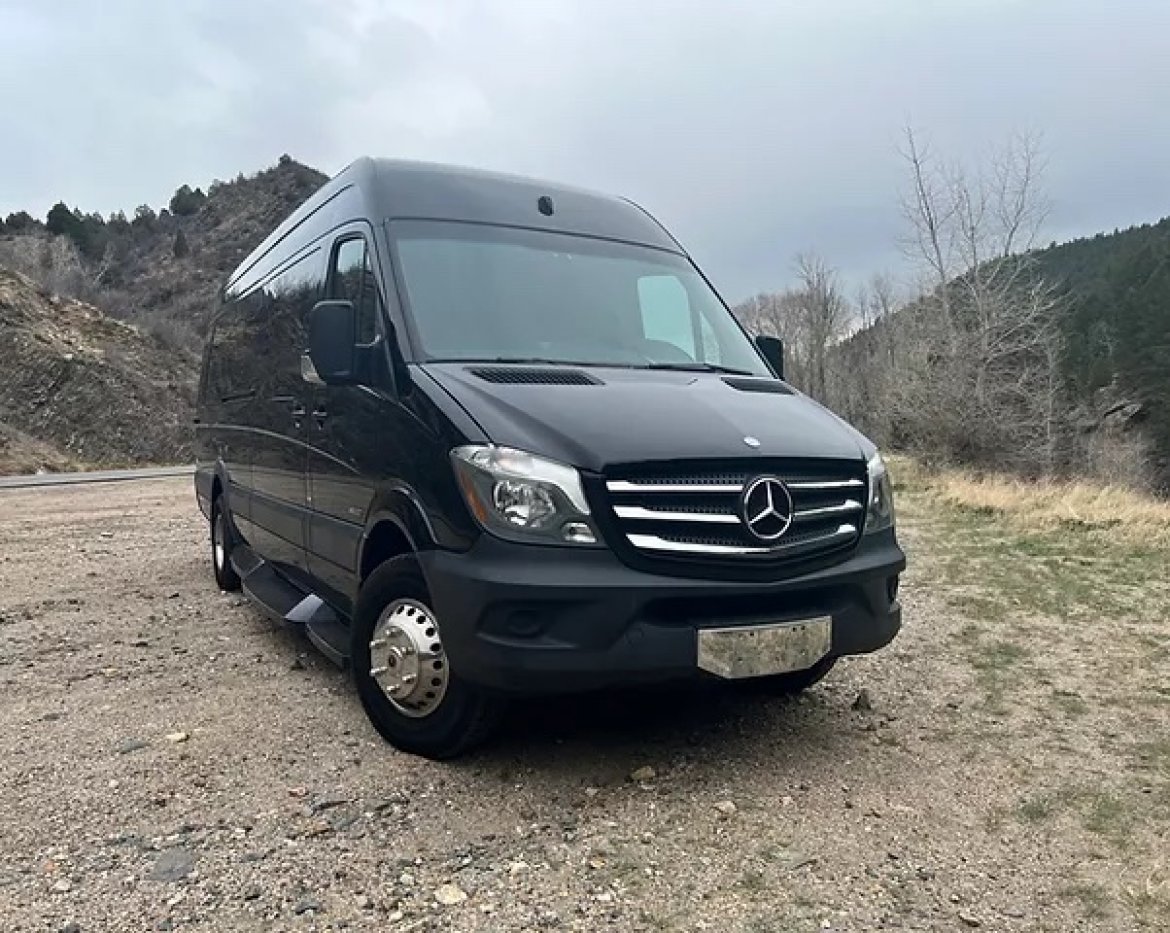 2014 Battisti Mercedes-Benz 3500 Sprinter - Photo 2