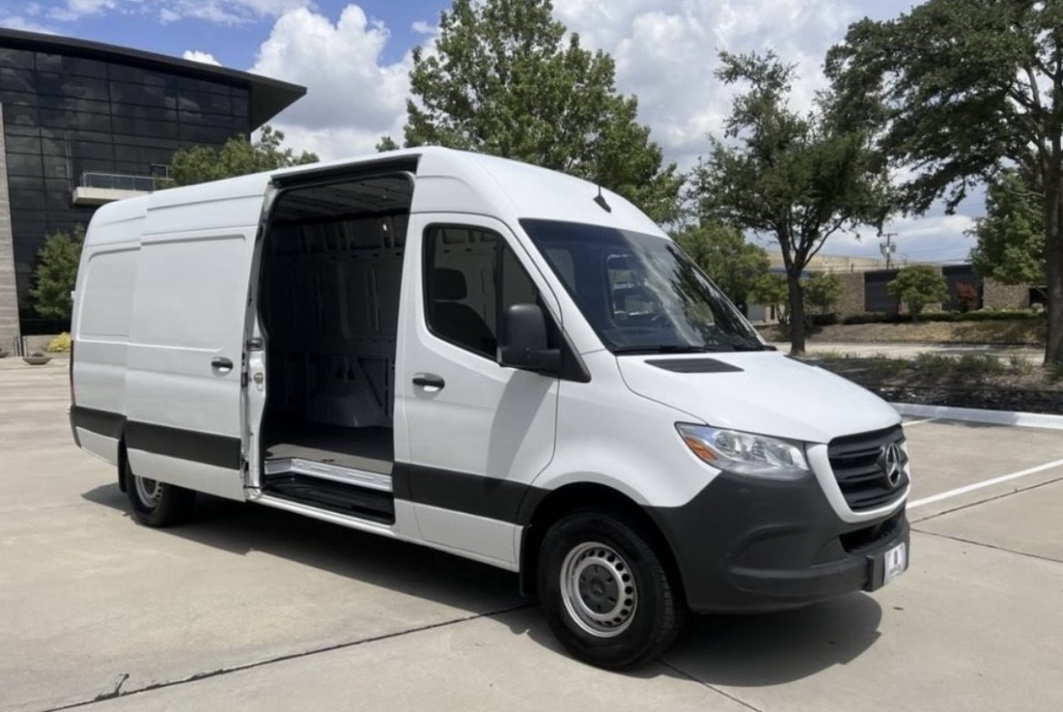 2019 Mercedes Sprinter 2500 170 High Roof - Photo 2