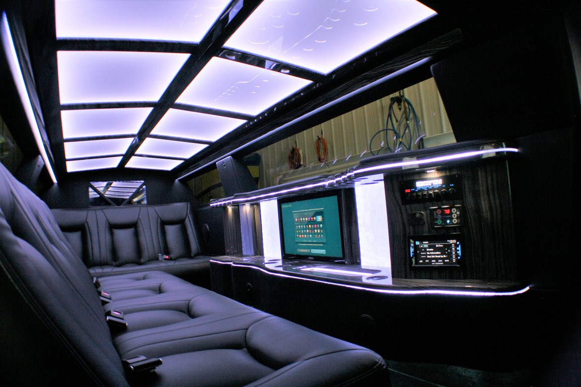 Photo of Limousine for sale: 2017 Chrysler  300 140&quot; by Springfield Coach