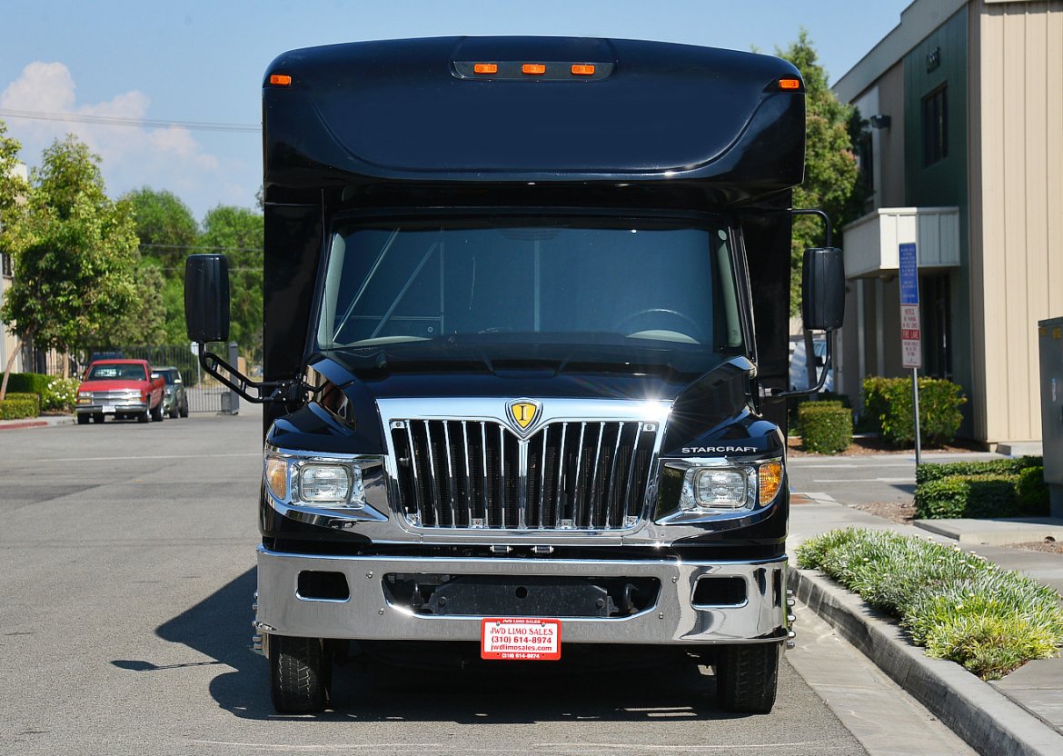 Photo of Limo Bus for sale: 2014 International Pc805 by Starcraft battista