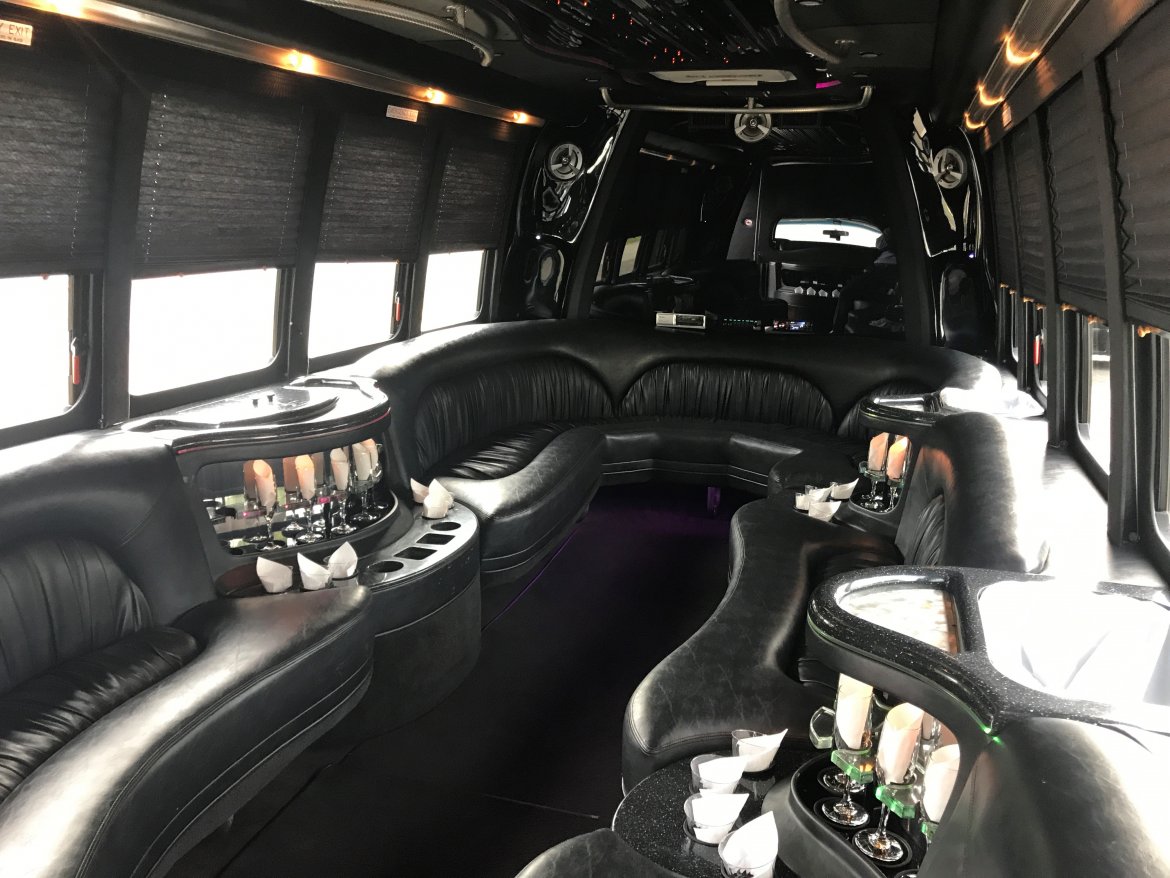Photo of Limo Bus for sale: 2007 Ford E-450 by Krystal