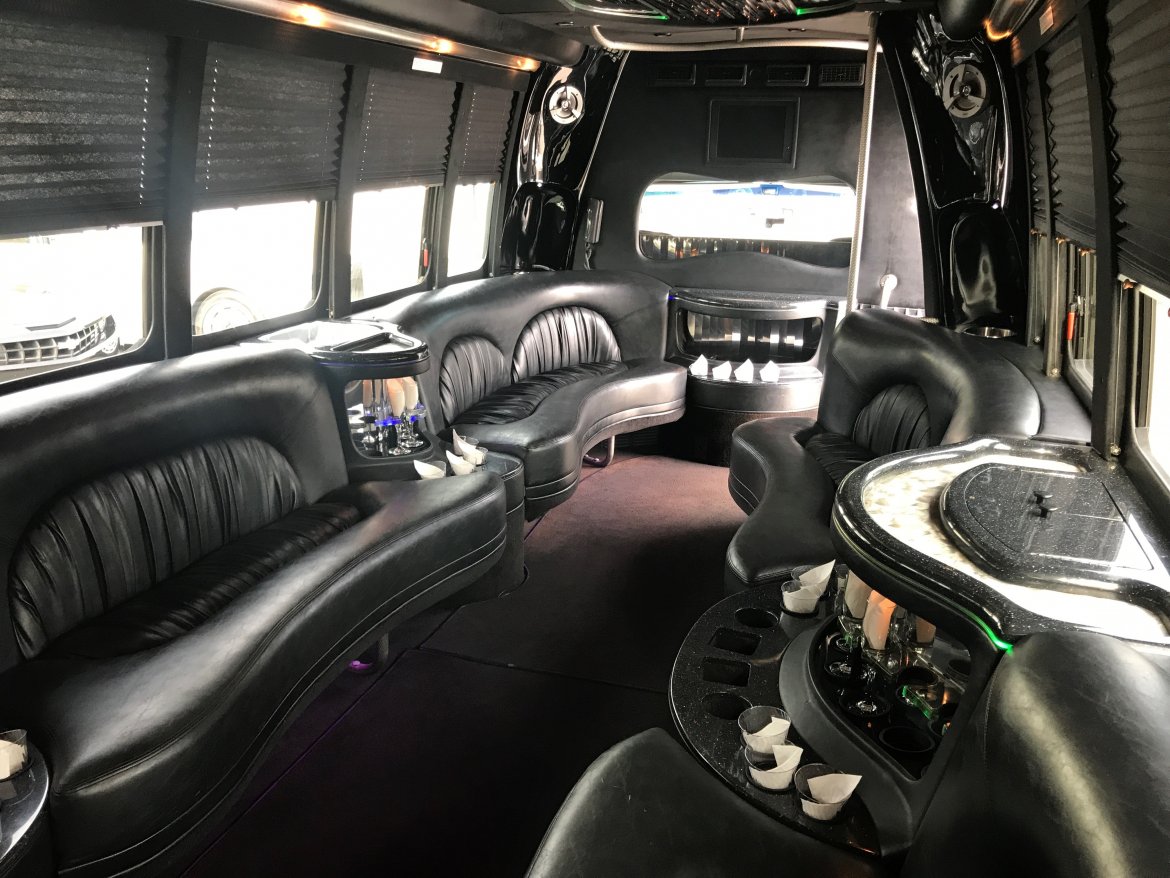 Photo of Limo Bus for sale: 2007 Ford E-450 by Krystal