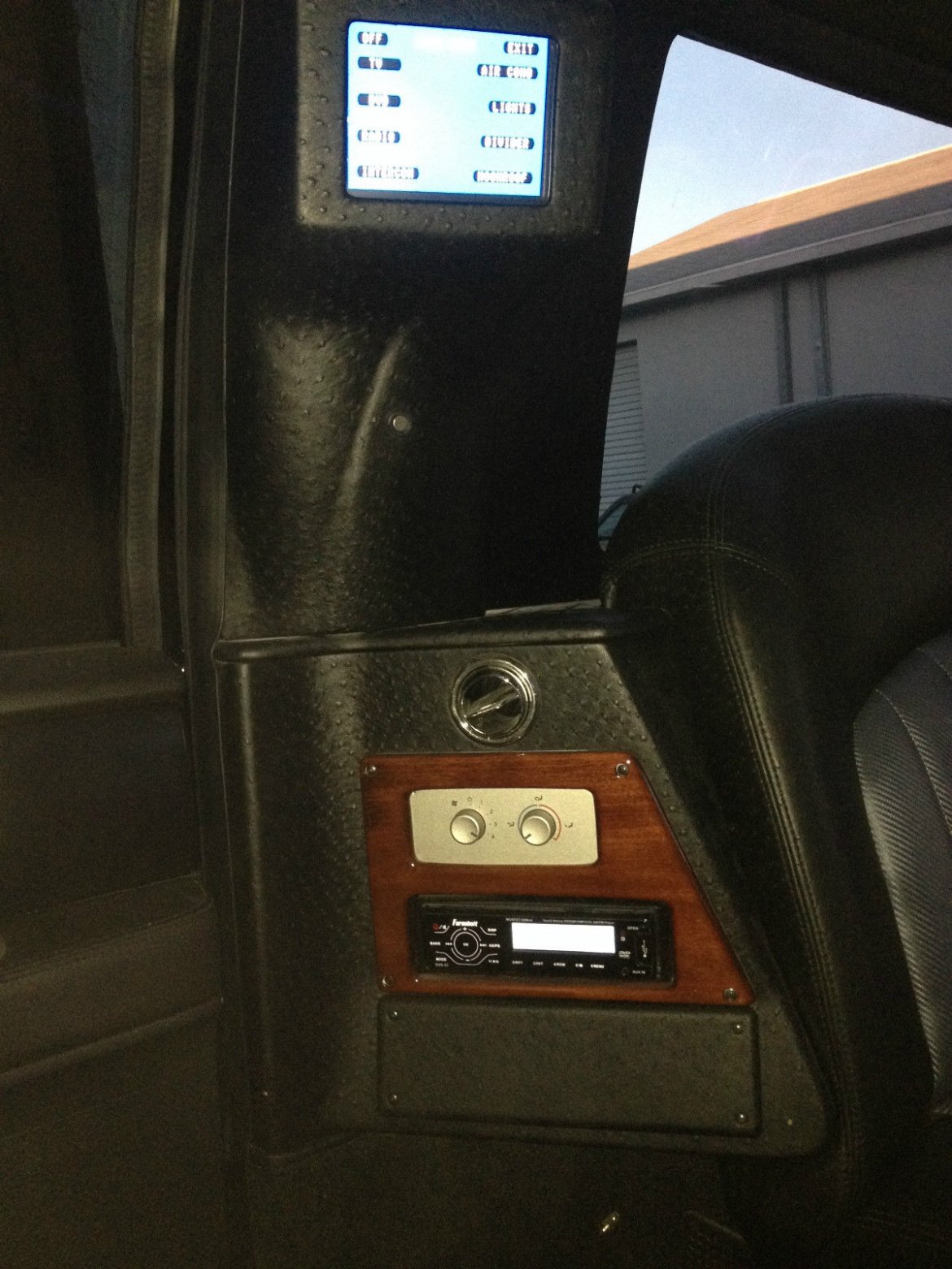 SUV Stretch for Sale in El Paso, TX - Photo 12