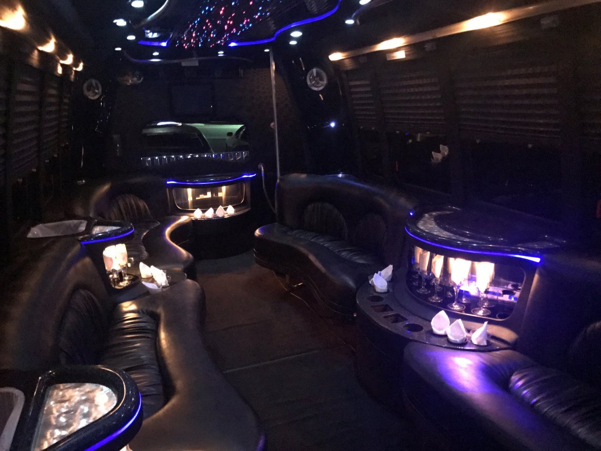 Photo of Limo Bus for sale: 2007 Ford E-450 by Krystal