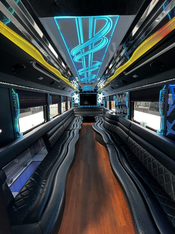 2012 Ford F550 Limo Bus for Sale in Buffalo, NY - Main Photo
