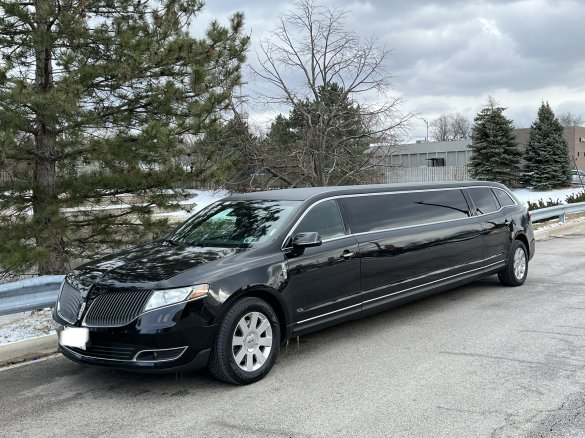 2015 Lincoln MKT Limousine for Sale in Naperville, IL - Main Photo