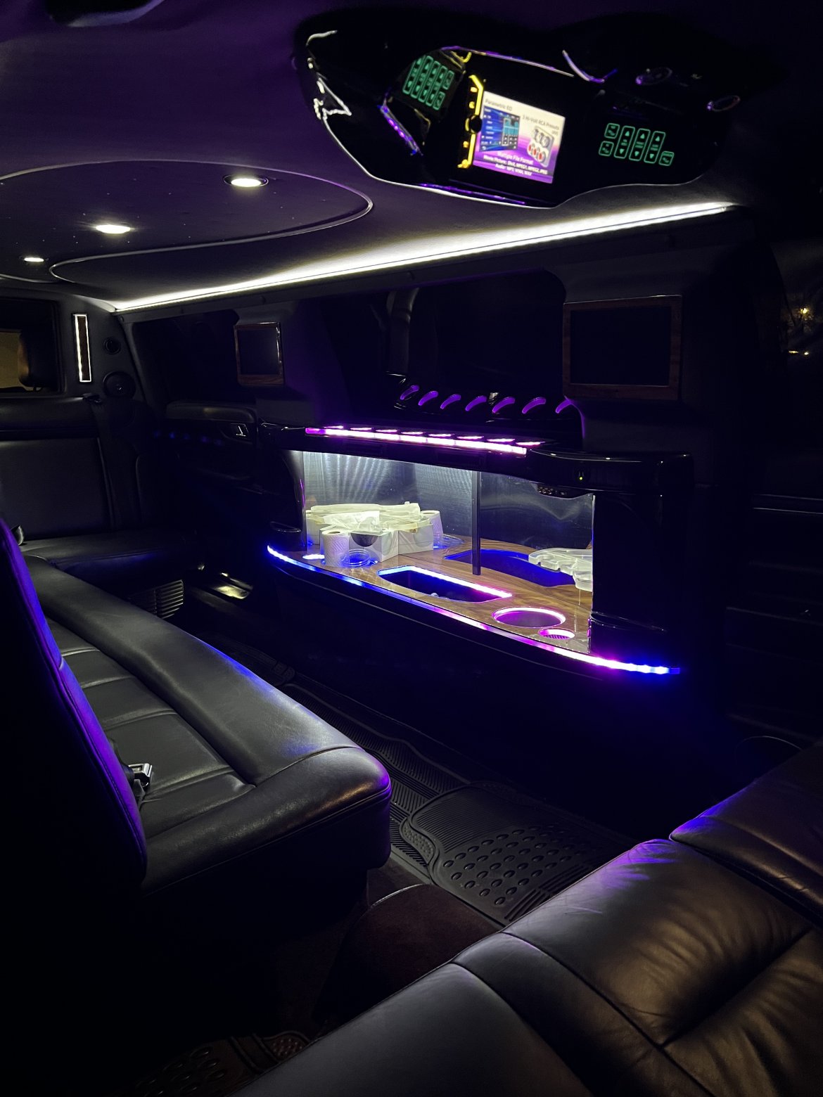 Limousine for Sale in Naperville, IL - Photo 5