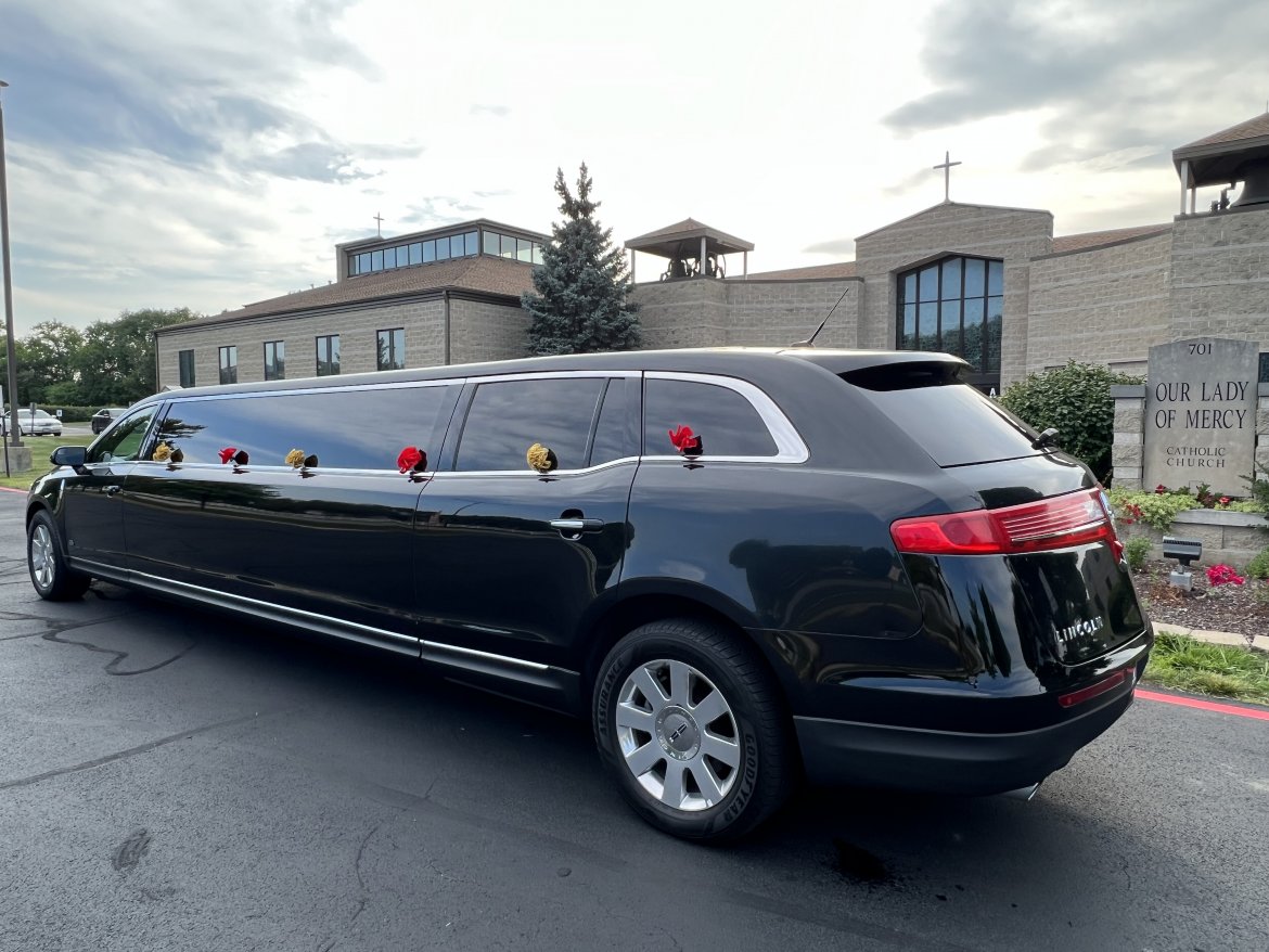 Limousine for Sale in Naperville, IL - Photo 12