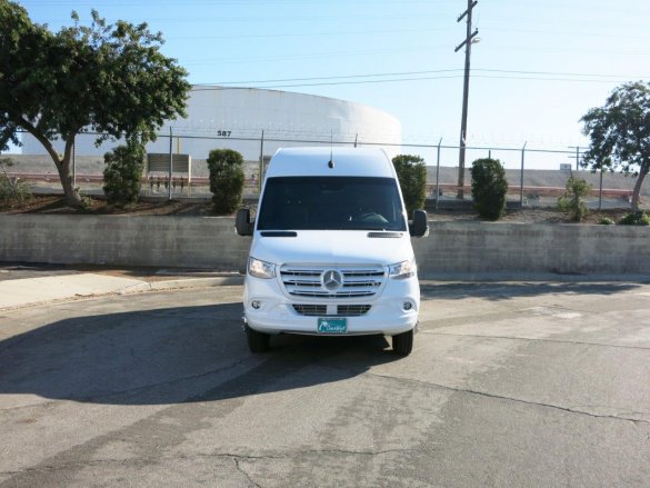 2021 Mercedes-Benz 3500 Sprinter Limousine Sprinter for Sale in Carson, CA - Photo 3