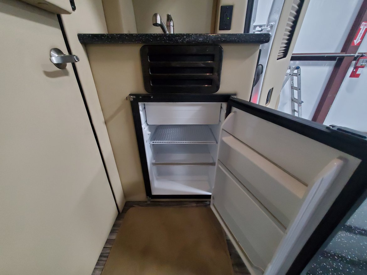 Sprinter for Sale in Houston, TX - Photo 8