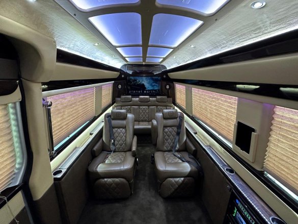 2014 Mercedes-Benz 2500 Sprinter Diplomat Sprinter for Sale in Carson, CA - Photo 2