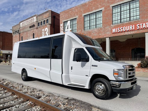 2018 Ford E-450 Shuttle Bus for Sale in Springfield, MO - Main Photo