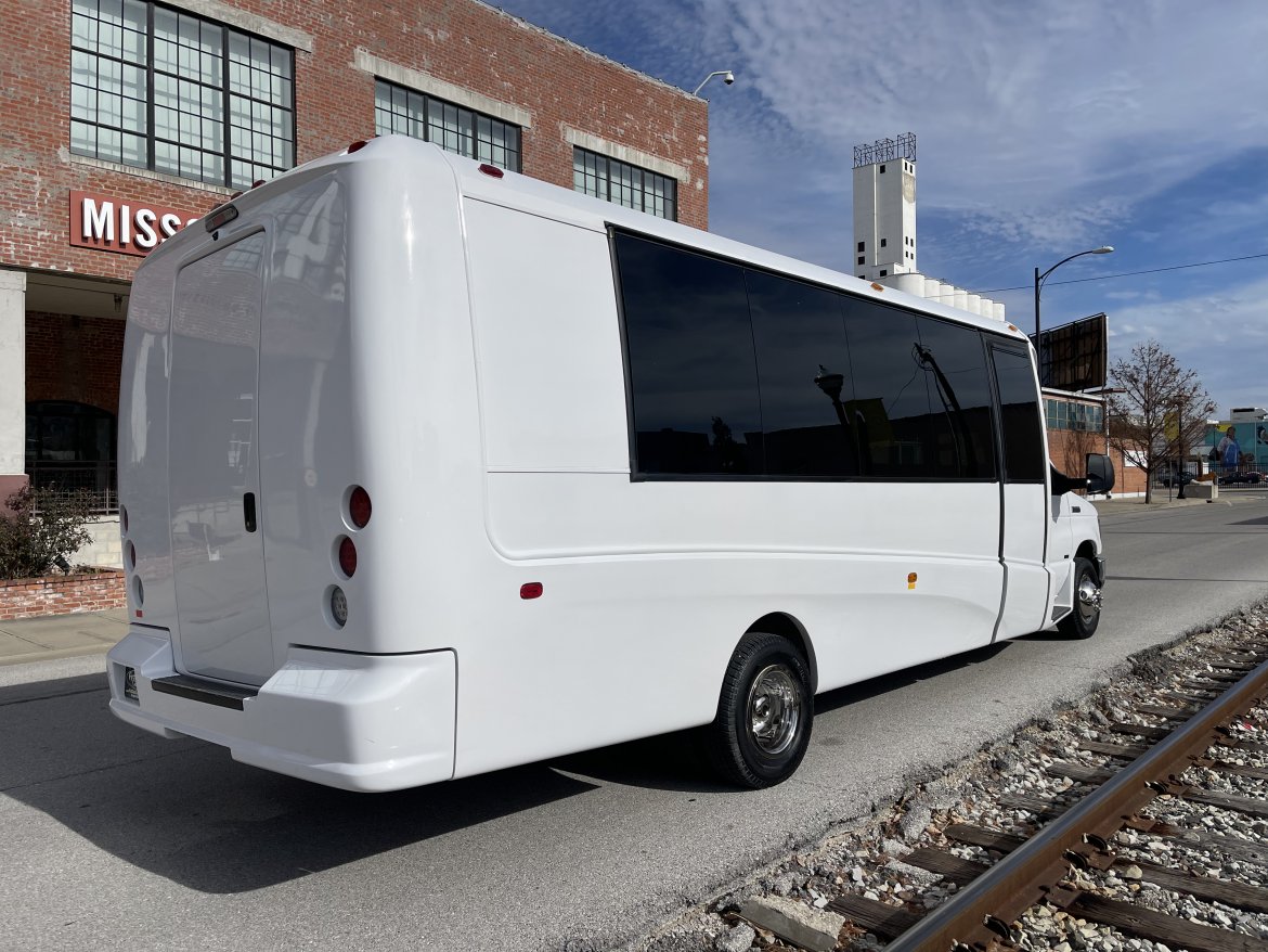 Shuttle Bus for Sale in Springfield, MO - Photo 12