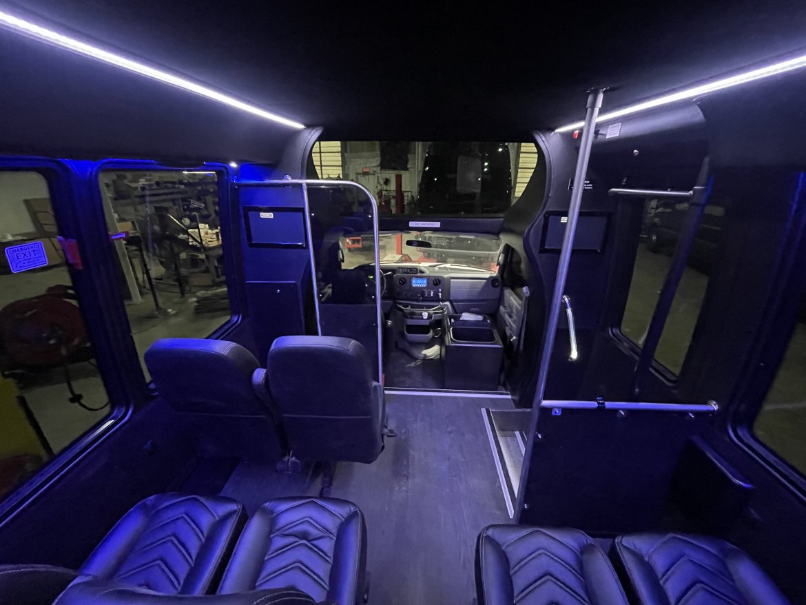 Shuttle Bus for Sale in Springfield, MO - Photo 16
