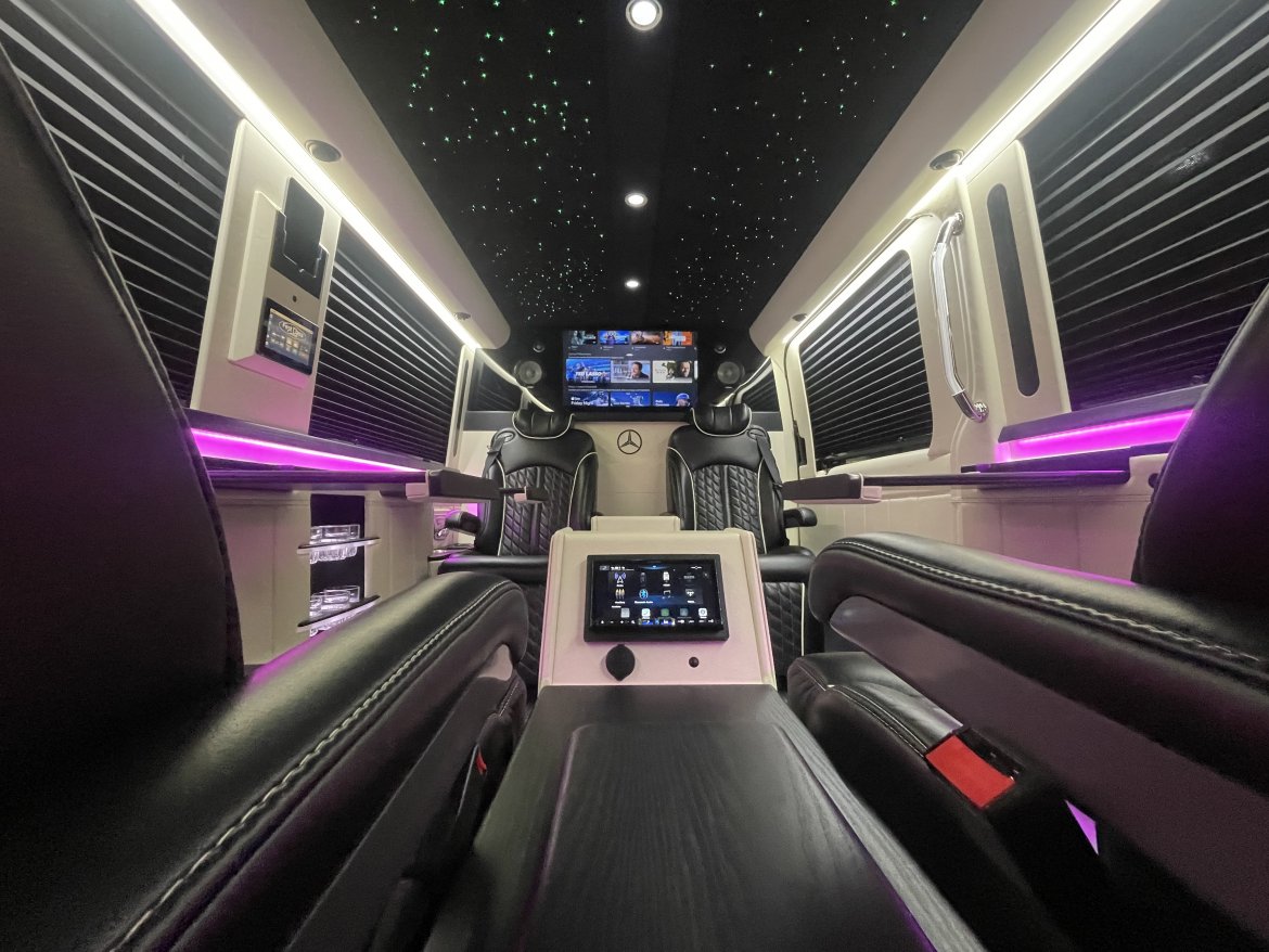 New 2022 Mercedes-Benz Sprinter 144\