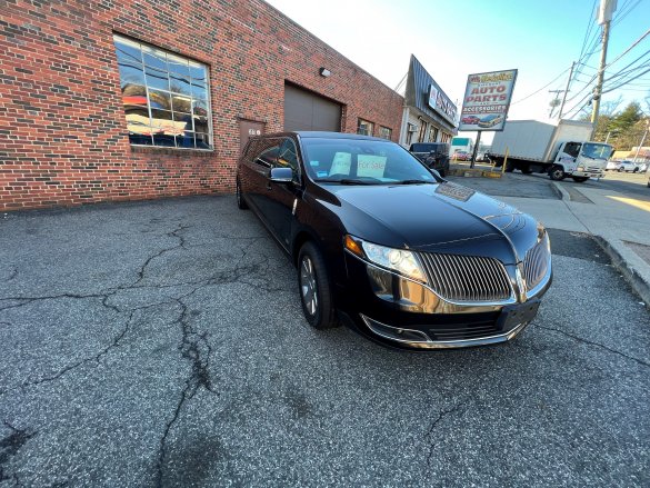 2015 Lincoln MKT Limousine for Sale in Port Chester, NY - Main Photo