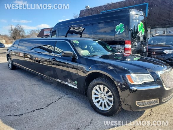 2013 Chrysler 300 Limousine for Sale in Elyria, OH - Photo 2