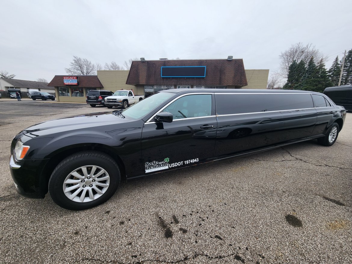 Limousine for sale: 2013 Chrysler 300 120&quot; by Pinnacle