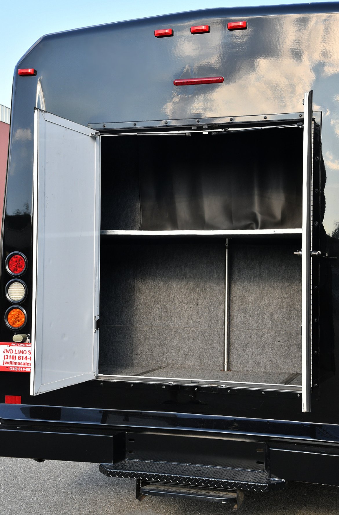 Photo of Limo Bus for sale: 2013 Ford F-550 by Eldorado