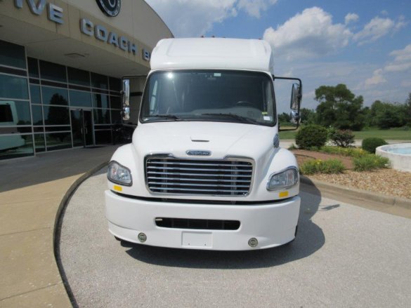 2017 Freightliner Shuttle Bus Shuttle Bus for Sale in Springfield, MO - Photo 2