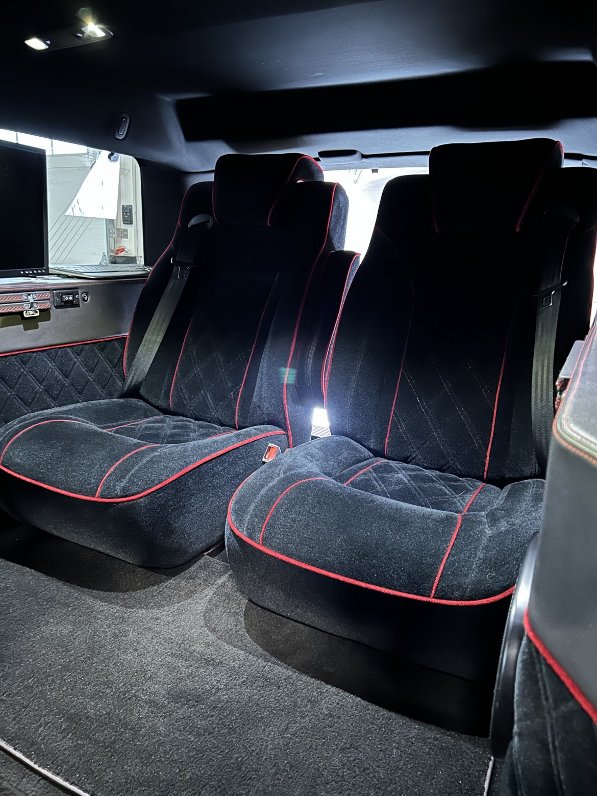 CEO SUV Mobile Office for Sale in Cumberland, ON - Photo 16
