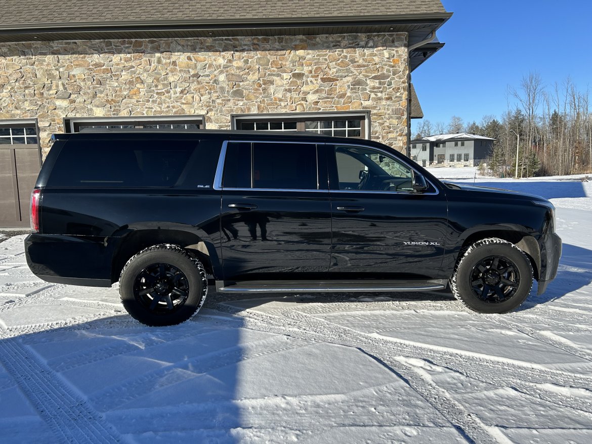 CEO SUV Mobile Office for Sale in Cumberland, ON - Photo 3