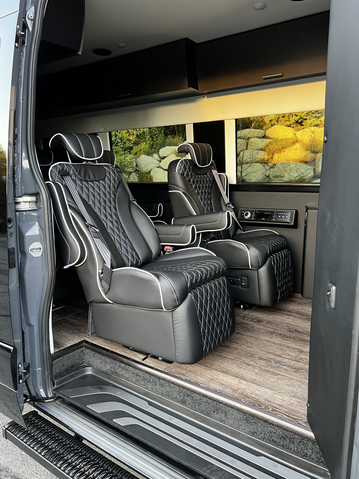 2022 Iconic Mercedes-Benz sprinter 3500 XD Sprinter - Photo 3