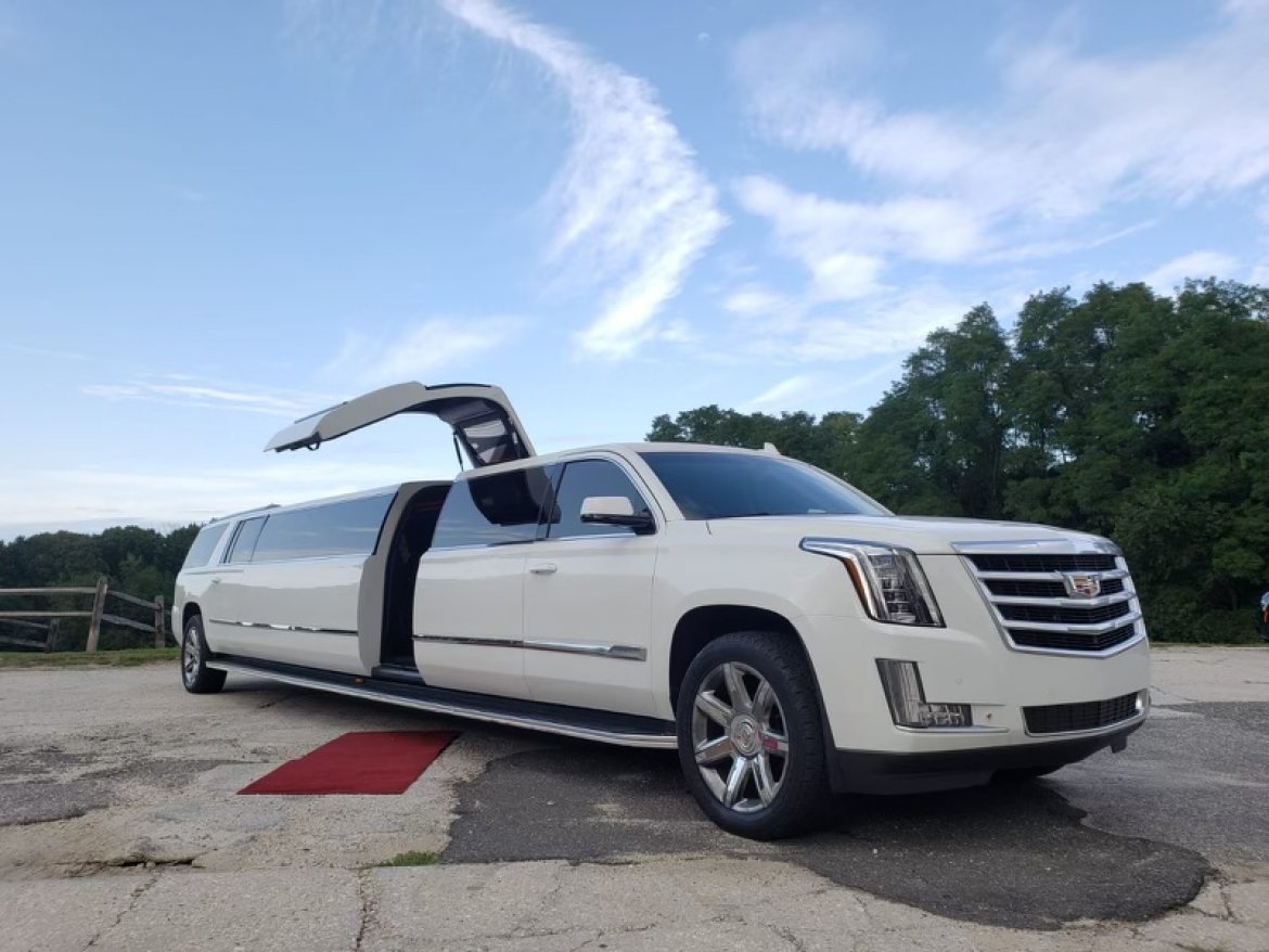 SUV Stretch for Sale in Bridgewater, NJ - Photo 3