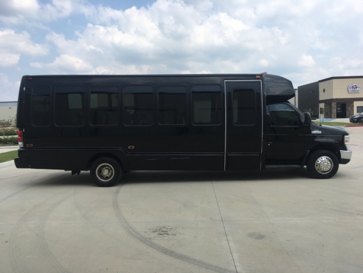 Photo of Shuttle Bus for sale: 2012 Ford E 450 by Krystal