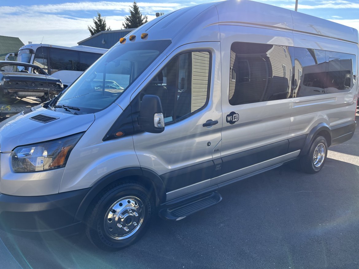 2017 Ford Transit 350 HD Sprinter - Photo 2