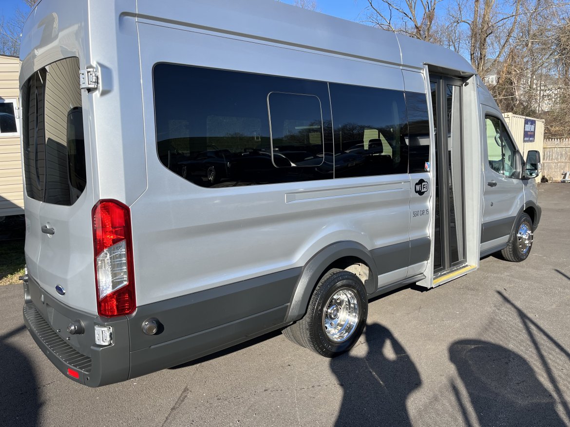 2017 Ford Transit 350 HD Sprinter - Photo 3