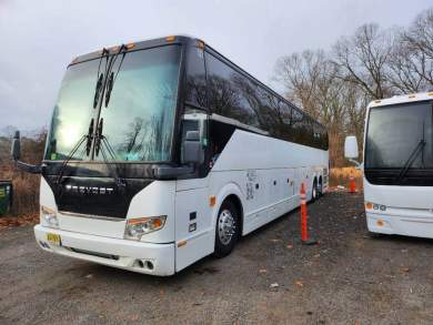 2012 Prevost H3-45 Motorcoach for Sale in Howell, New Jersey, US - Photo 4