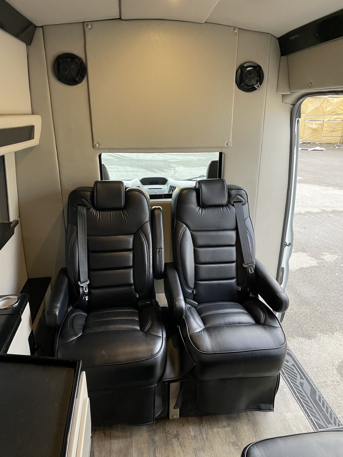 CEO SUV Mobile Office for Sale in Louisville, KY - Photo 11