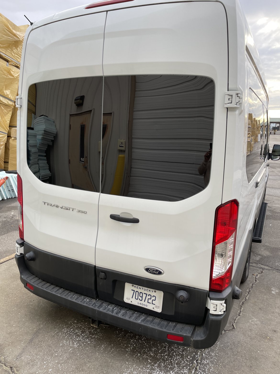 CEO SUV Mobile Office for Sale in Louisville, KY - Photo 12